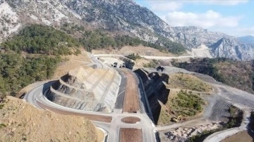 4 dakikada iklim değişecek! Demirkapı Tüneli açılıyor: Konya-Antalya arası 2.5 saat oldu!