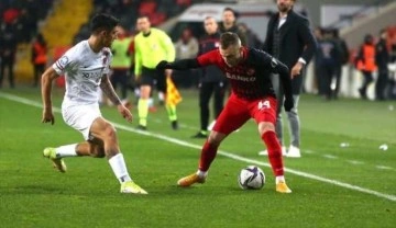 4 gollü maçta Gaziantep ve Hatay yenişemedi!