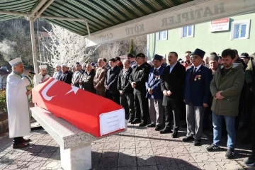 71 yaşında vefat eden Kıbrıs gazisi toprağa verildi
