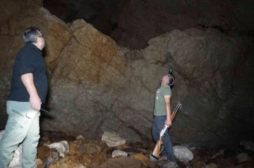 800 metre uzunluğundaki gizemli mağara keşfedilmeyi bekliyor
