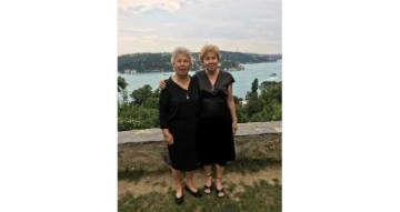 81 yaşındaki ikizlerin kaderi kalp kapağında da birleşti