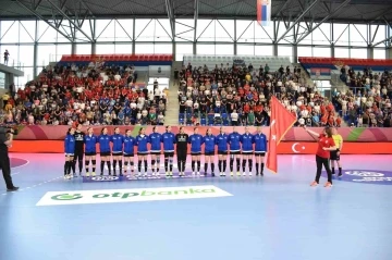 A Milli Kadın Hentbol Takımı, ilk kez Avrupa Şampiyonası’nda

