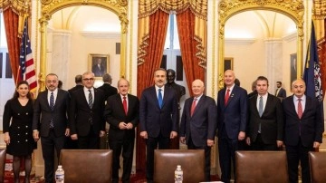 ABD Senatosu Dış İlişkiler Komitesi Başkanı Cardin ile Bakan Fidan Görüştü