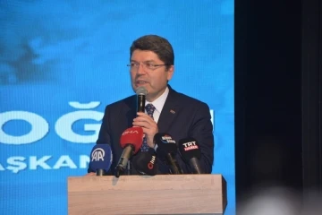 Adalet Bakanı Tunç: &quot;Yeni bir anayasa yapmanın mücadelesini vereceğiz&quot;
