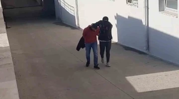 Adana’da 5 ’torbacı’ tutuklandı
