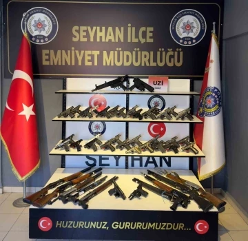 Adana’da 54 ruhsatsız silah ele geçirildi, 373 kişi yakalandı
