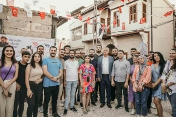 Adana'da Bülent Ecevit Müzesi ve Meyan Botanik Kafe açıldı