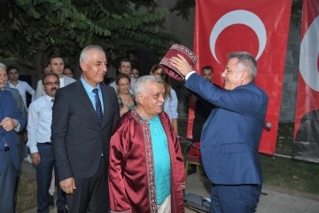 Adana’da yılın ahisine kaftanını Vali Elban giydirdi
