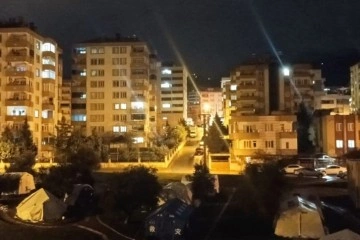 Adana ve Kahramanmaraş'ta peş peşe 3 artçı deprem