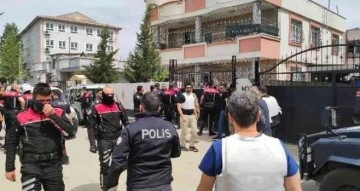Adana’da polise silahlı saldırı: 1 ağır yaralı...(2)
