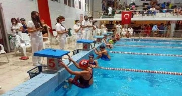 Adana’da Yüzme Milli Takım Seçme Yarışları tamamlandı