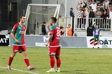 Adem Büyük, Karşıyaka formasıyla ilk golünü attı
