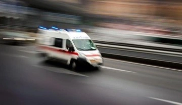 Adıyaman'da yolcu minibüsü ile otomobil çarpıştı: 7 kişi yaralandı