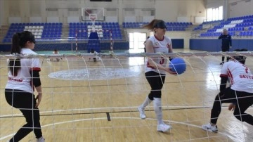 Afyonkarahisar'da Golbol Kadın Milli Takımı Paris 2024 Paralimpik Oyunları'na hazırlanıyor