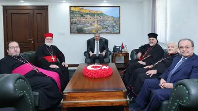Süryani Katolik Patriği Mor İğnatious Younan, Mardin Valiliğini ziyaret etti