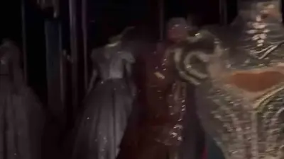 Siverek’te üç katlı mağaza alevlere teslim oldu: Gelinlikler kül oldu