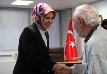 Aile ve Sosyal Hizmetler Bakanı Göktaş, Cenevre’de Türklerle bir araya geldi
