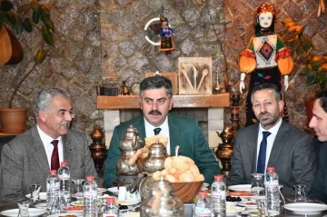 AK Parti Ardahan Belediye Başkan Adayı Baydar, basınla buluştu
