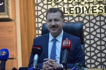 AK Parti Balıkesir Büyükşehir Belediye Başkanı Yücel Yılmaz Seçim Sonucu İçin Veda Konuşması Yaptı