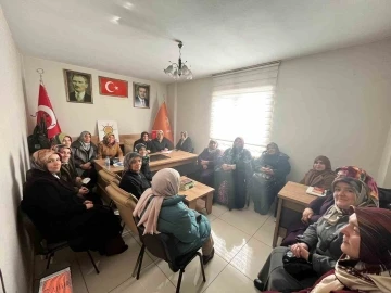 AK Parti Elbistan Kadın Kolları’nda toplu istifa
