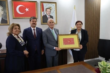 AK Parti İl Başkanı Ünsal: &quot;Kırşehir’i AK Parti Belediyeciliği ile yeniden tanışacak&quot;

