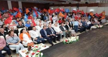 AK Parti İzmir’de “Türkiye’nin Kazanımları ve 2023’ün Önemi’ programı Konak’tan başladı
