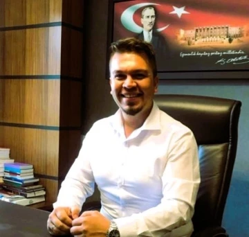 AK Parti’nin Buldan’daki yeni başkanı Özbay oldu

