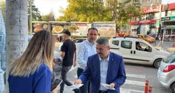 AK Parti “Türkiye İçin Güven ve İstikrar” broşürlerini dağıttı