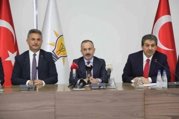 AK Partili 11 büyükşehir grup başkanvekili İzmir’de buluştu
