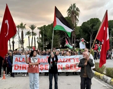 Alanya'da Filistin'e destek yürüyüşü