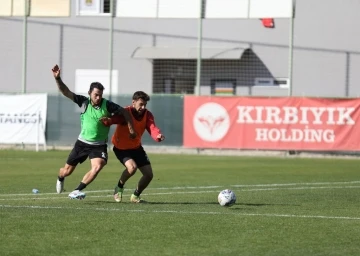 Alanyaspor, Beşiktaş maçı hazırlıklarına başladı
