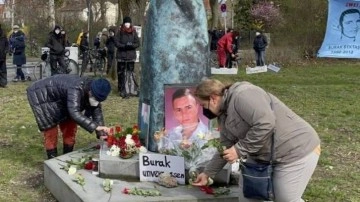 Almanya'da Türk genci için dikilen anıta aşırı sağcı saldırı