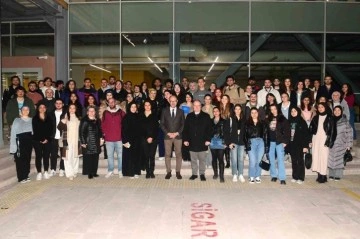 Anadolu Üniversitesi Rektörü Öğrencilerle İftar Yemeğinde Buluştu