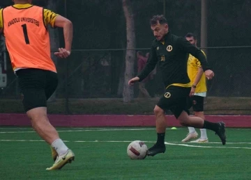 Anadolu Üniversitesi Spor Kulübü, Sapanca Gençlikspor maçına hazırlanıyor
