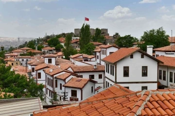 Ankara kalesi evleri içinde yaşayanlar mağdur edilmeden restore ediliyor
