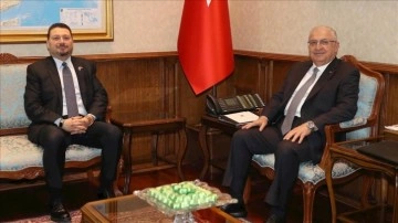 Ankara Milli Savunma Bakanı Suudi Arabistan Büyükelçisini Kabul Etti
