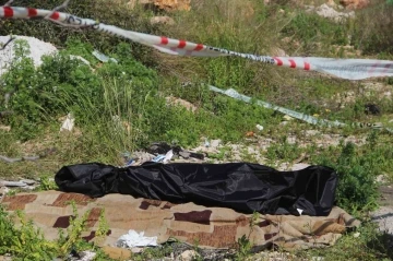 Antalya’da yol kenarında cesedi bulunan kadının kimliği belli oldu

