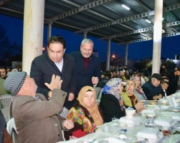 Antalya Döşemealtı İlçesinde İYİ Parti Adayı Emre Afacan'ın Organize Ettiği İftar Yemeğine Yoğun Katılım