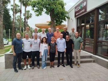 Antalya Yolspor efsaneleri yıllar sonra bir araya geldi
