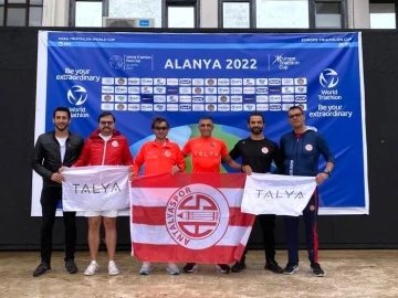 Antalyaspor Triatlon Takımı sezonu şampiyonlukla kapattı
