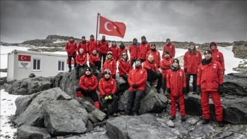 Antarktika Bilim Seferi Ekibi Türkiye'ye Döndü