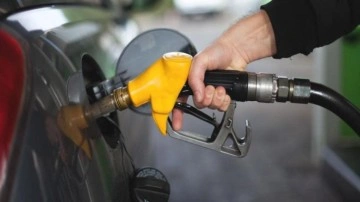 Araç sahipleri dikkat: Akaryakıt fiyatları bu gece değişiyor! Motorin ve benzin ne kadar?