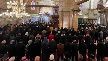 Arap ülkelerinde depremlerde hayatını kaybedenler için gıyabi cenaze namazları kılınacak