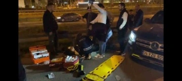 Ataşehir TEM Otoyolu'nda Kontrolden Çıkan Otomobilin Cipe Çarpması Sonucu 2 Kişi Yaralandı