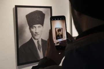 Atatürk ve Ankara sergisi açıldı
