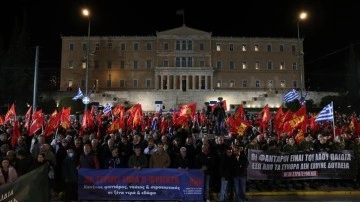 Atina'da Savaş Karşıtı Eylem: Yunanistan'ın Aspides Misyonu Protesto Edildi