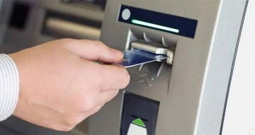 ATM'ye kartını kaptıranlar dikkat.....