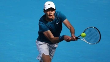 Avustralya Açık'ta Novak Djokovic'i eleyen Jannik Sinner finale çıktı