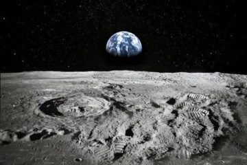 Ay'a Sert İniş Yerine Türkiye, Ay'ın Karanlık Yüzü'nü Görüntülemeli'