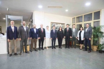 Aydın Sanayi Odası Başkanı ve Yönetim Kurulu Üyeleri, Özlem Çerçioğlu'nu Ziyaret Etti